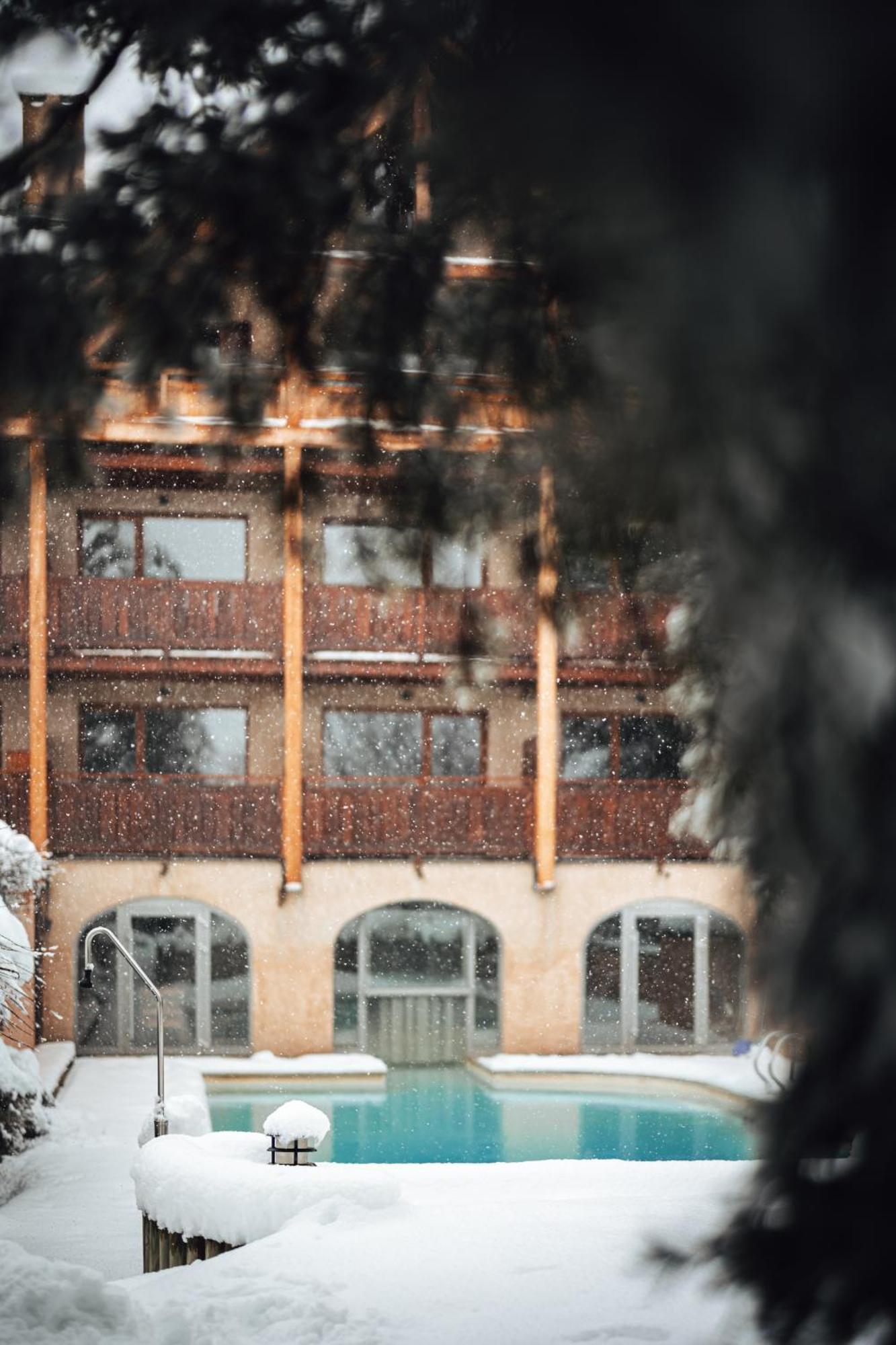 Alliey & Spa Piscine Appart-Hotel Serre Chevalier Le Monêtier-les-Bains Exteriér fotografie